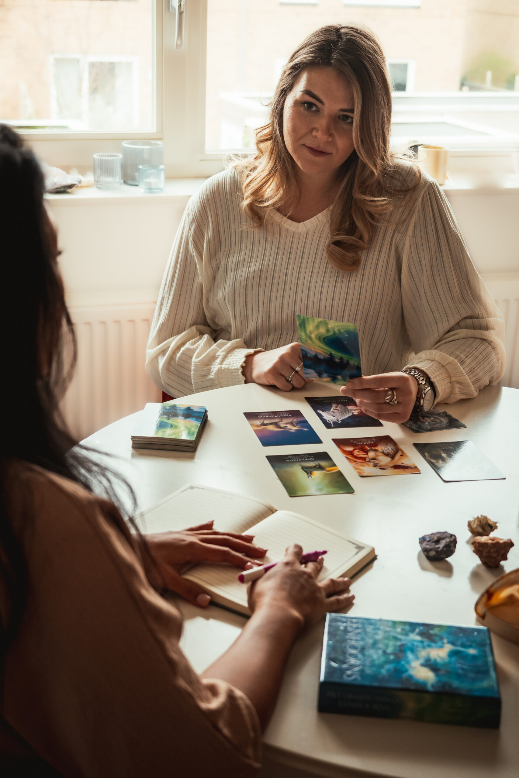 Tarotkring, samen oefenen met tarot bij Studio Aluna